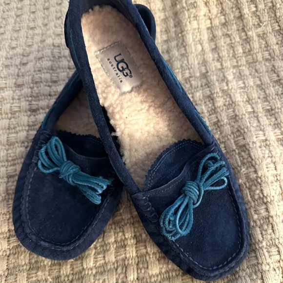 UGG Shoes - UGG Moccasins Women’s (Authentic)